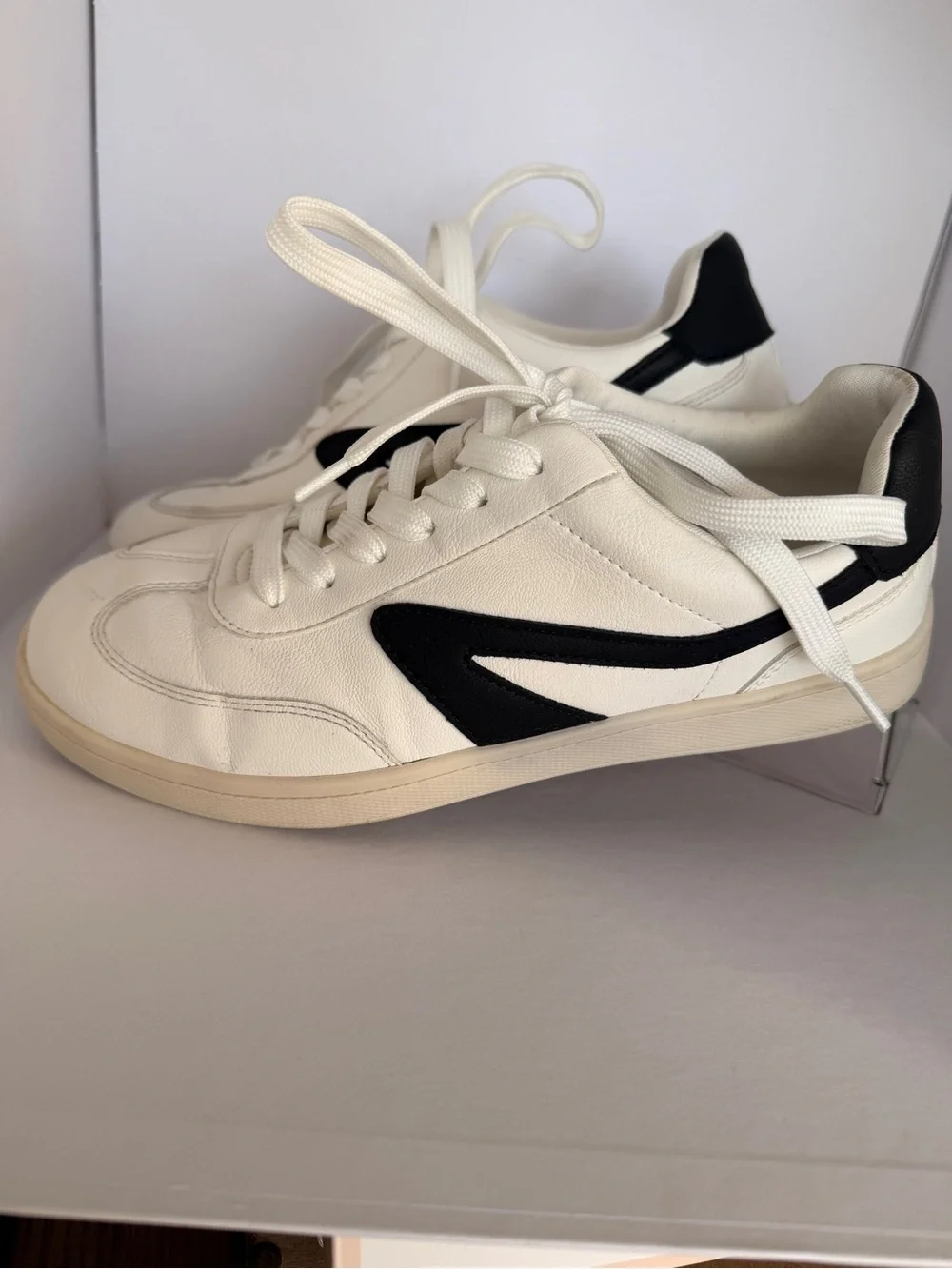 Dolce Vita White Sneakers with Black Wave Accent